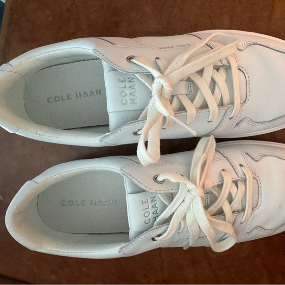 Cole Haan white sneakers size 8 - Picture 4 of 4
